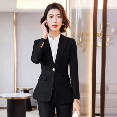 Stylish corporate blazer suit for women