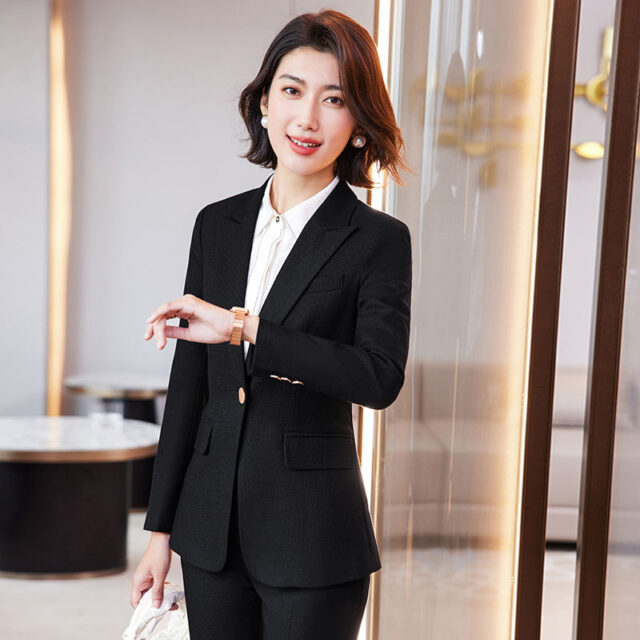 Elegant Corporate Uniform Designs for Women’s Formal Suits (5) Stylish corporate blazer suit for women